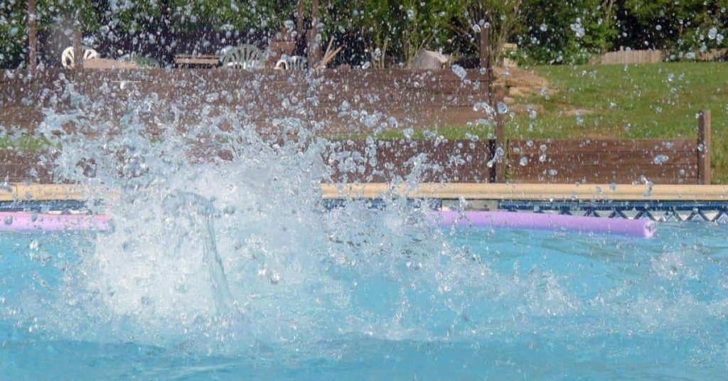 15-best-swimming-pool-games-to-play-pool-playtime